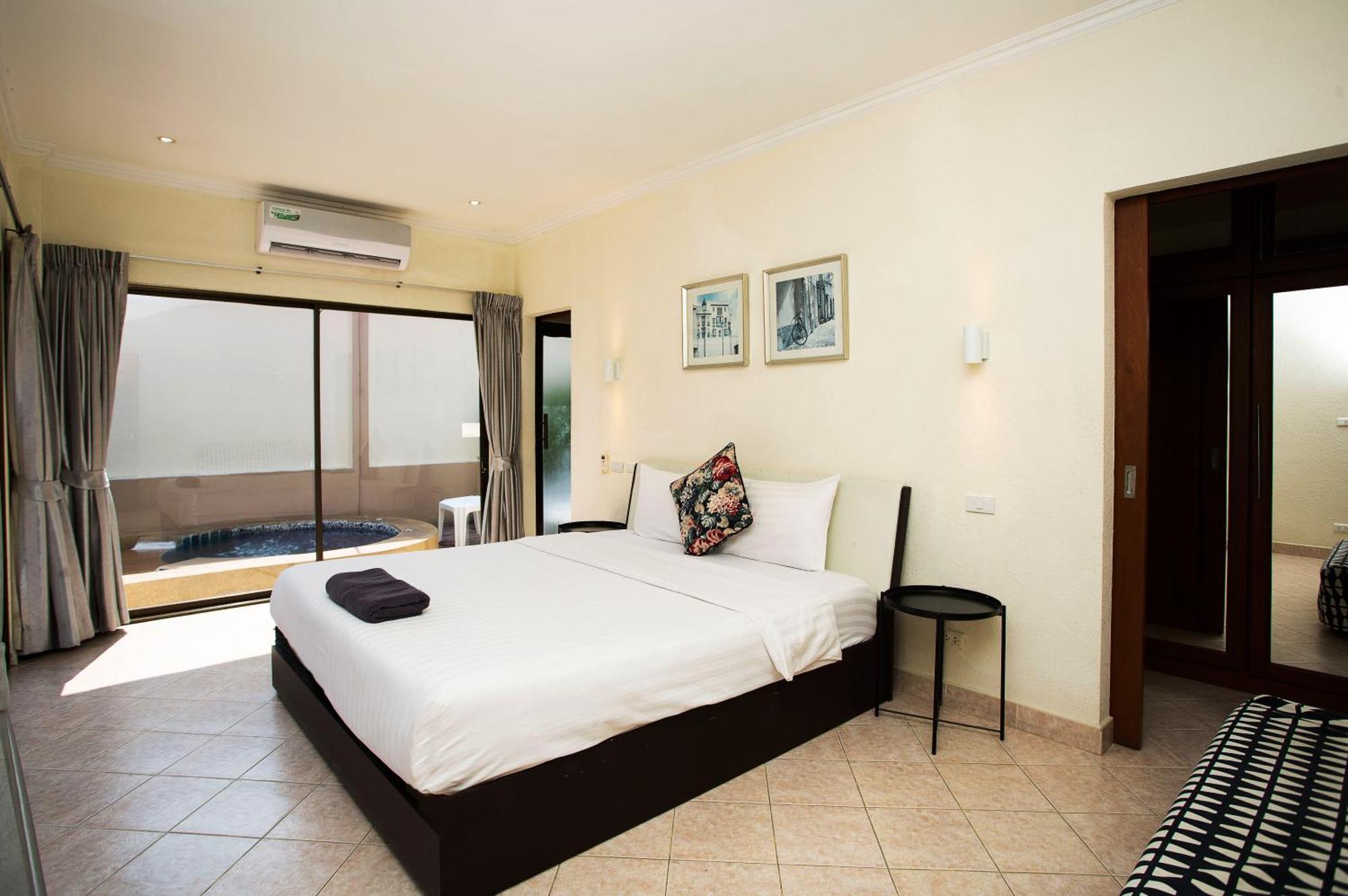 Avoca Pool Villas Pattaya Room photo